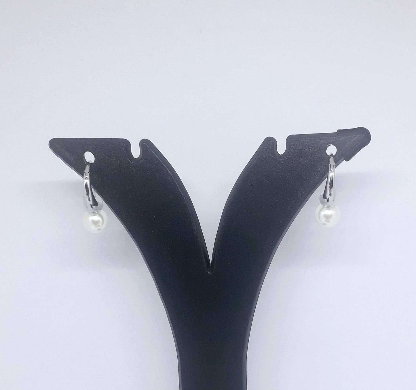 Pretty Pearl Theme Earrings