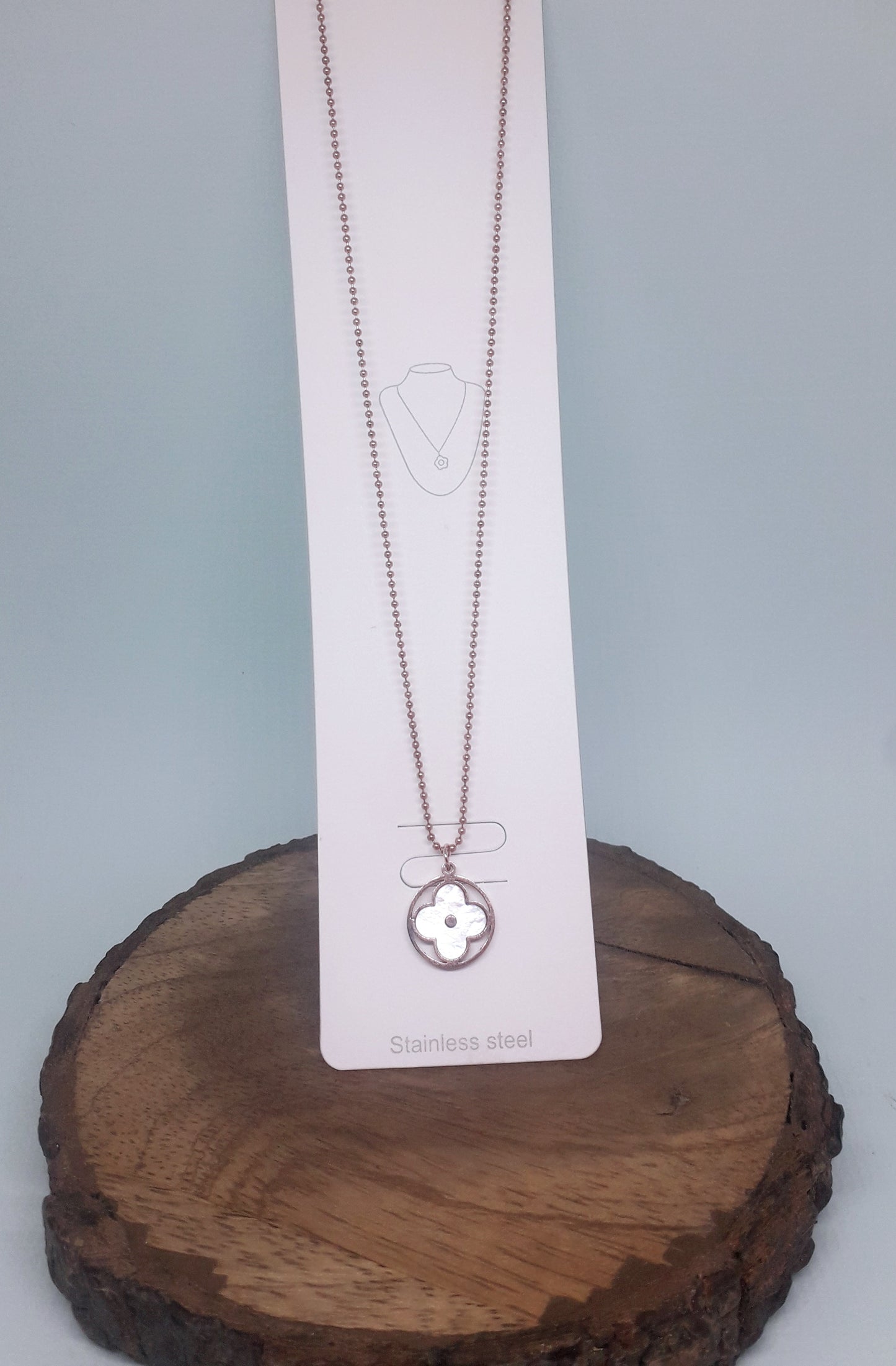 Elegant MOP Pendant Chain