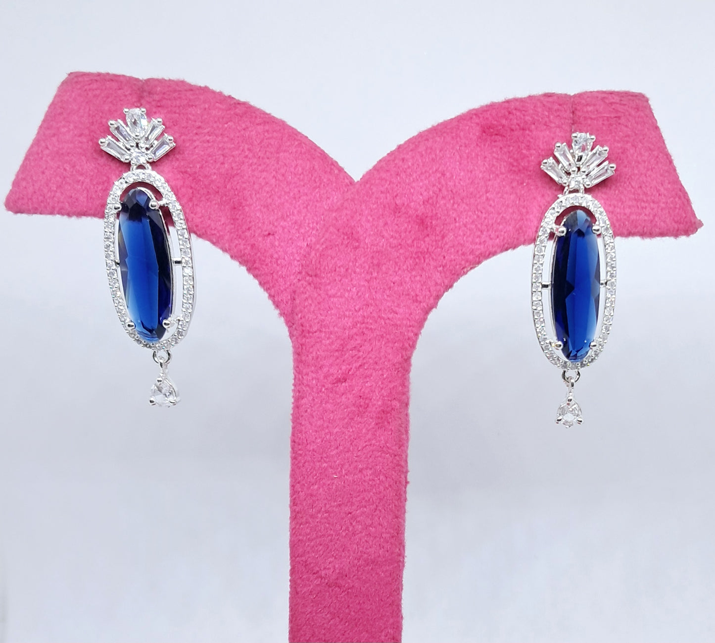 Pretty Dangler AD Earrings