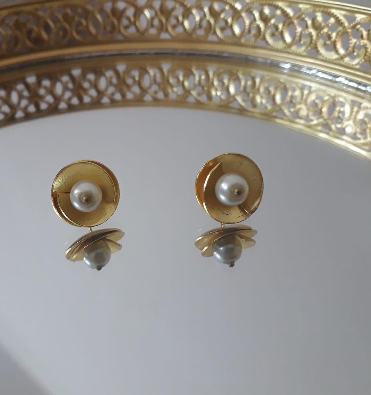 Charming Pearl Themed Studs