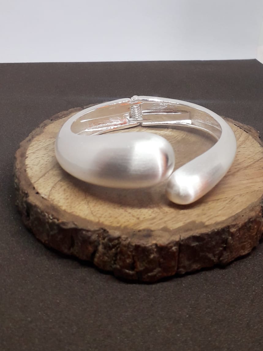 Hep Trending Cuff Bracelet