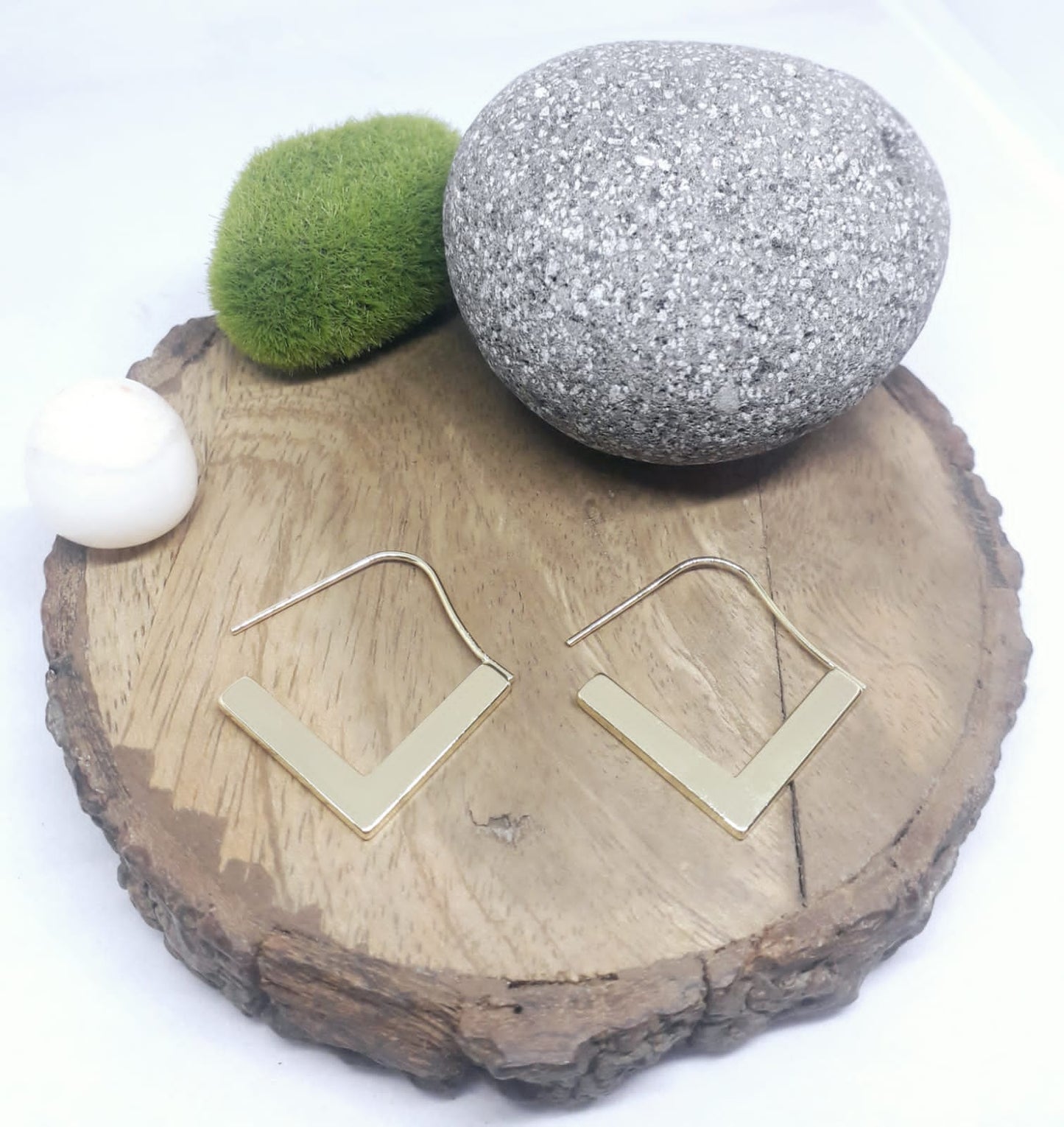 Gold Shade Flattering Earrings