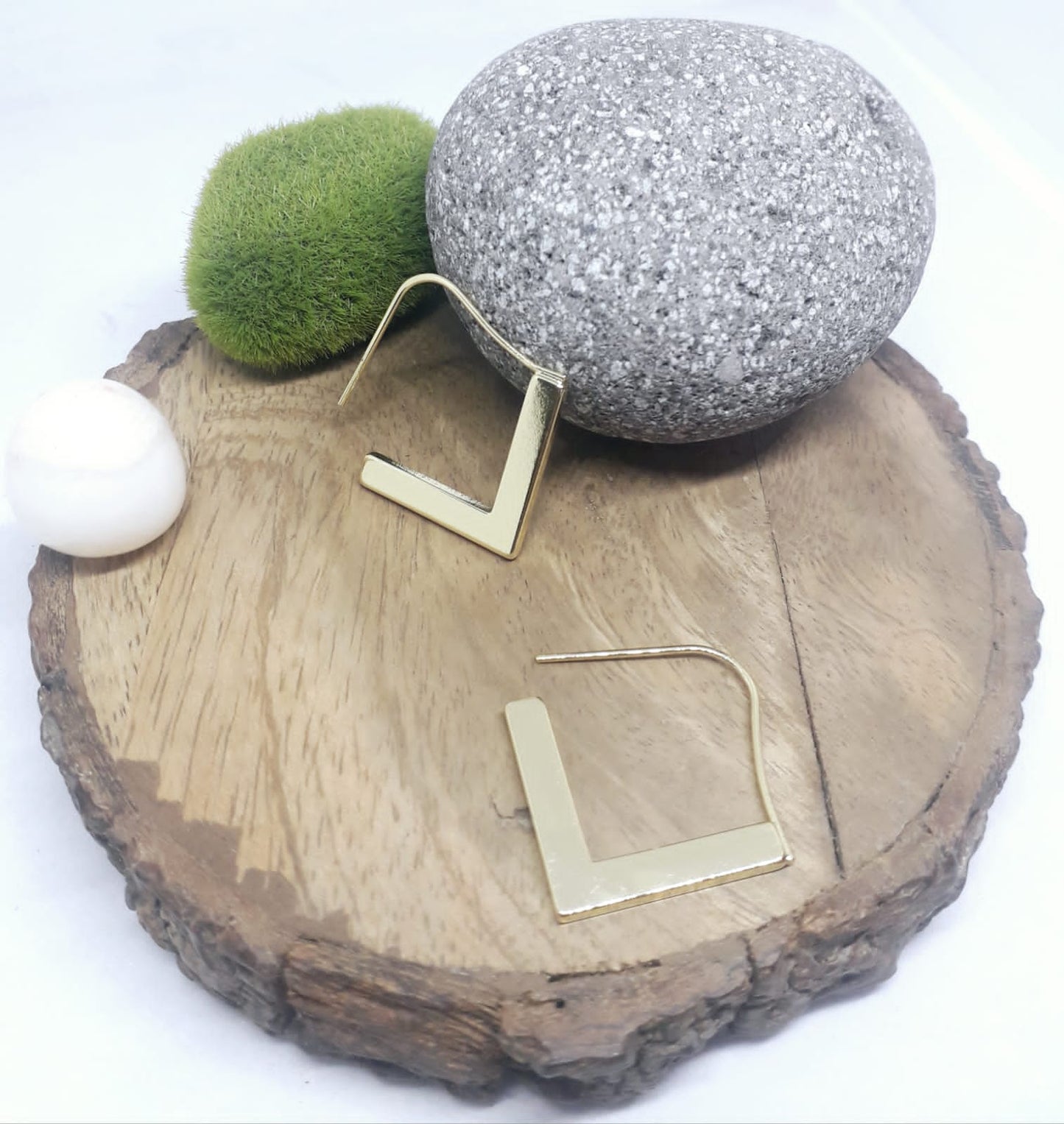 Gold Shade Flattering Earrings