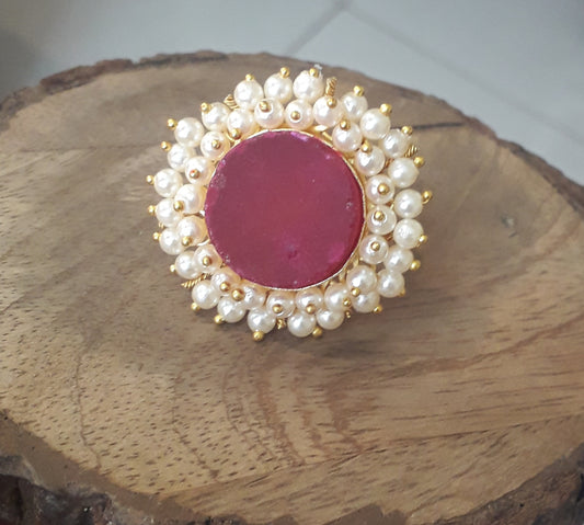 Pearl Themed Finger Ring