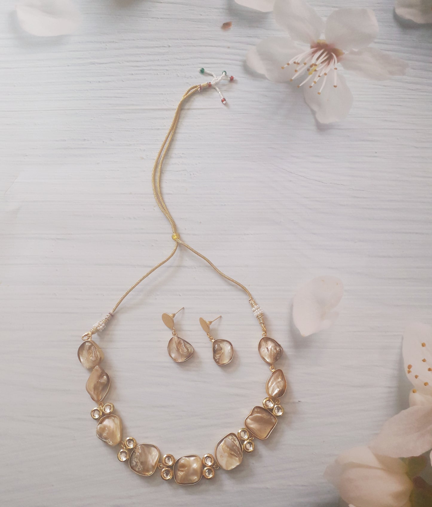 Elegant Neck Piece Set with Earrings