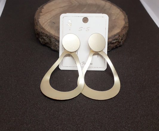 Gold Shade Trendy Earrings