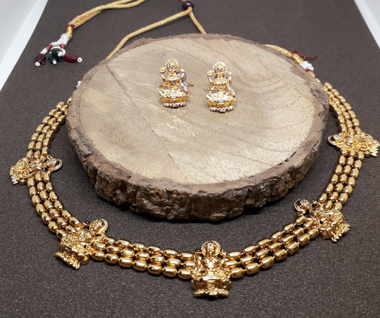 Traditional Necklace & Stud Earring Set