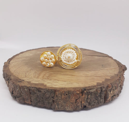 Pearl Themed Finger Ring