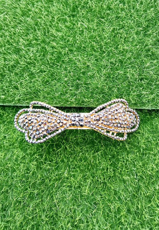 Bow Studded Clip