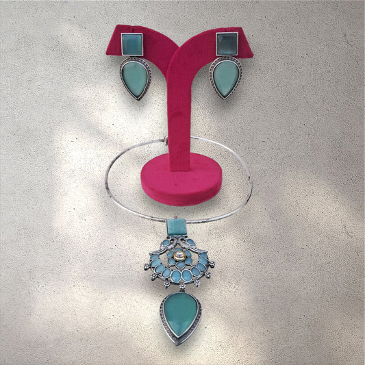 Royal Choker Necklace with Earrings