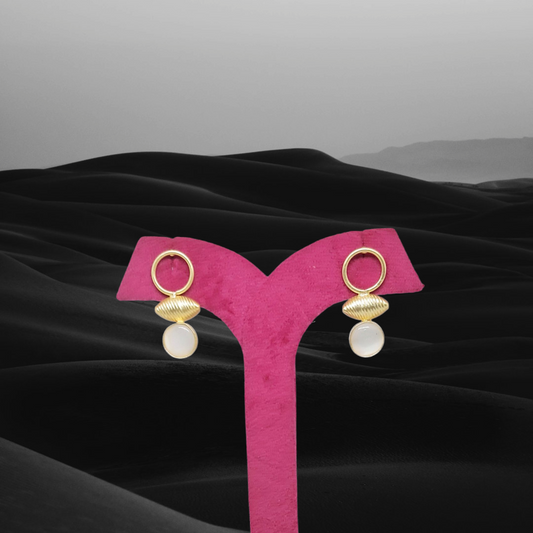 Charming Monalisa Stone Earring