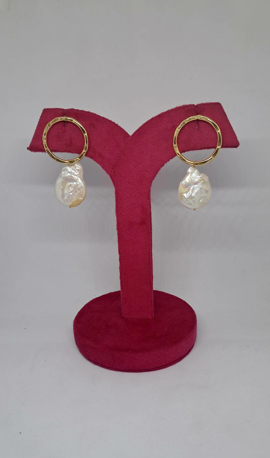 Pearl Themed Circle Earrings