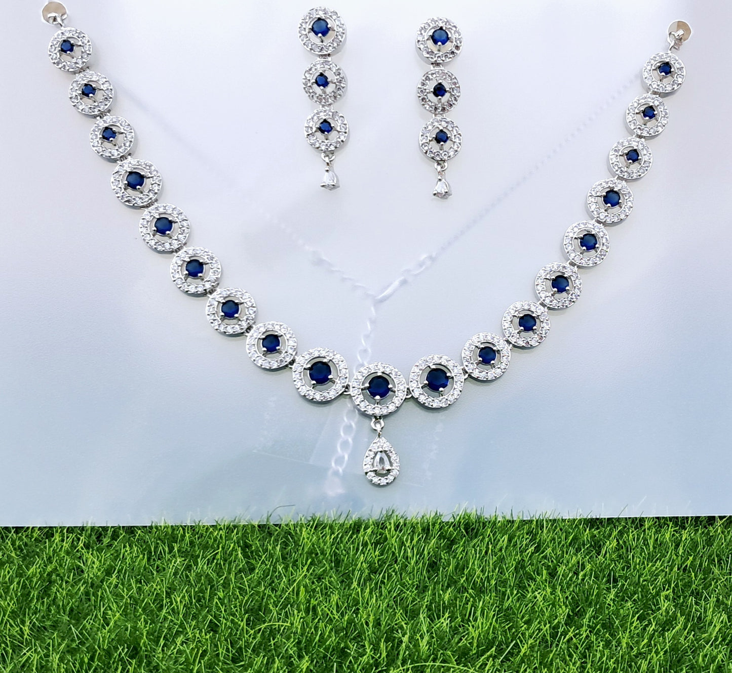 Gorgeous AD Necklace Set