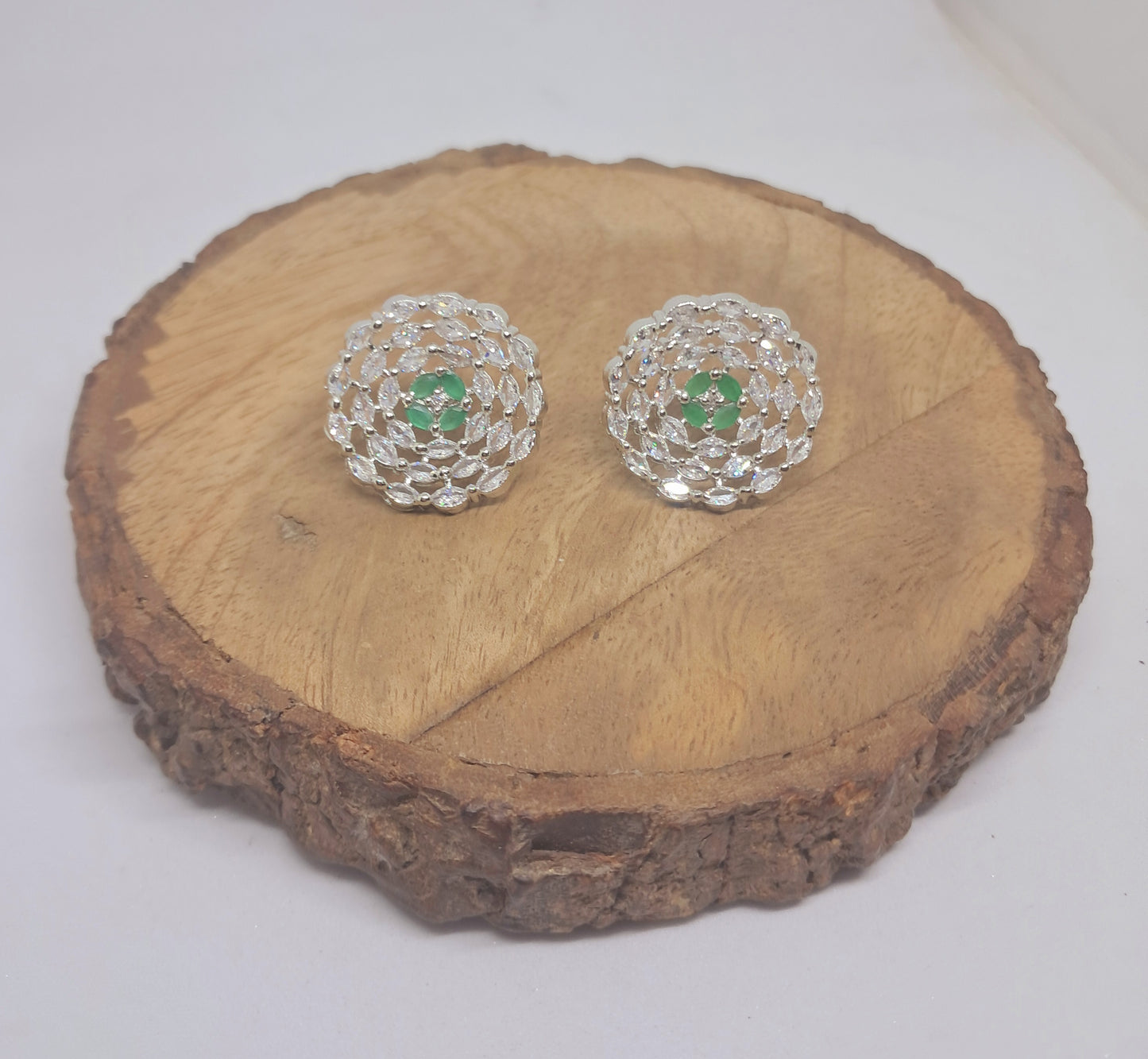 Glamorous AD Flower Stud Earrings