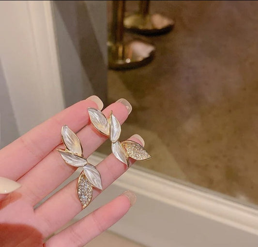 Lovely Leaf Themed Earrings