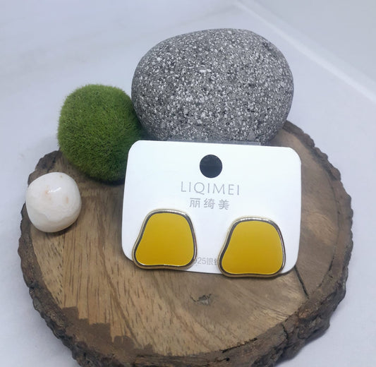 Yellow Gold Outline Studs